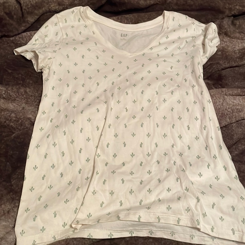 GAP cactus shirt